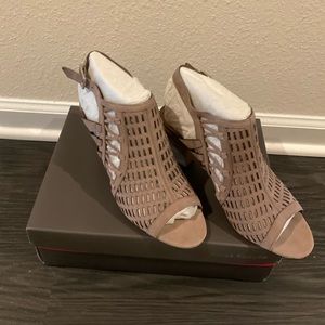 Vince Camuto Refista Sandal